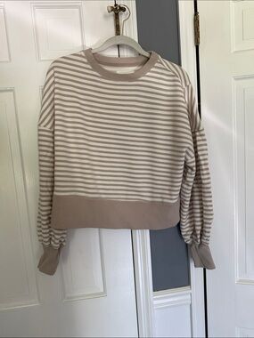 Crewneck sweater